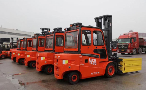 选对叉车更高效——龙工叉车为何成为行业标杆？